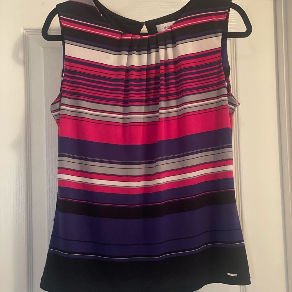 Calvin Klein Spring top - Picture 2 of 2
